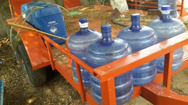 ขายสาลี่ลากรถเกี่ยวข้าว  4 ล้อ สถาพของใหม่