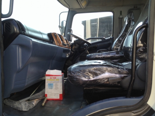 ขาย MEGA หัวคัชซี รหัส FG1J เครื่อง JO8C 220 แรงม้าระบบน้ำมัน รถห้างปี 50 ยาง 900 ขอบ 20 สวยๆเดิมๆวิ่งน้อย เหมือนใหม่ป้ายแดง พร้อมรับประกัน รถสวยราคาไม่แพง