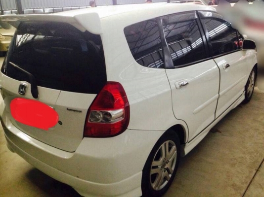 Honda Jazz ปี04   ออโต้  idsi 1.5
