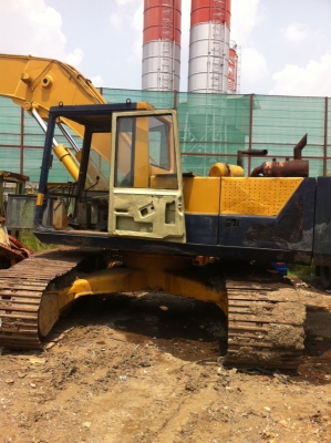 ขายรถแม็คโครบูมยาว PC220-3