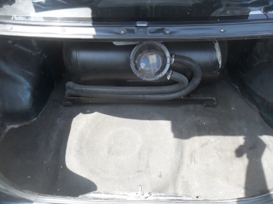 รถมาสด้า 323 1.3 สีเขียว ติดแก๊สลงเล่มแล้ว พร้อมใช้ ราคา 43000 บาท