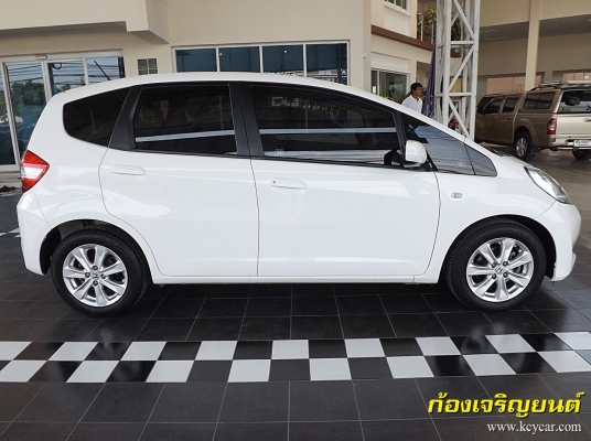 HONDA JAZZ 1.5V i-VTEC ปี 2012