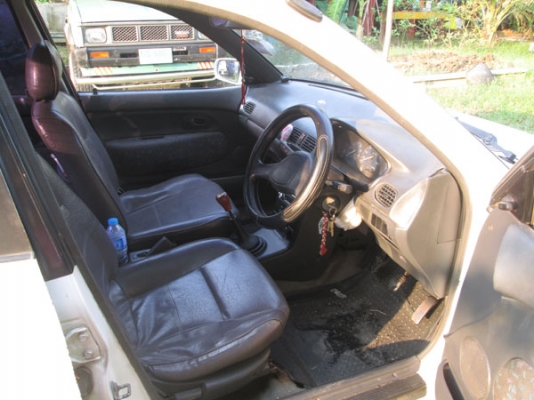 MAZDA 121 การ์ตูน MAZDA 121 การ์ตูน