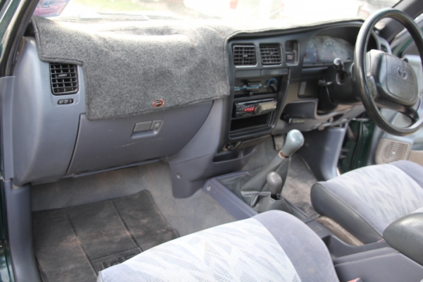 4WD ปี1999 เครื่องดี คัชชีสวย และมีรถราคาถูกๆราคาส่ง. ราคาพ่อค้า. เชิญชมรายละเอืยด.http://www.rodban.net/