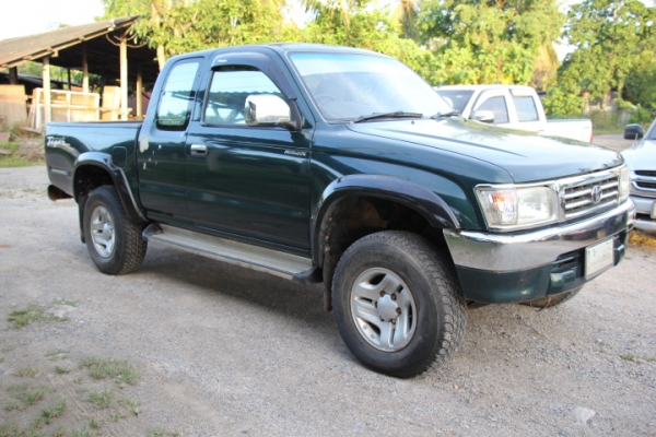 4WD ปี1999 เครื่องดี คัชชีสวย และมีรถราคาถูกๆราคาส่ง. ราคาพ่อค้า. เชิญชมรายละเอืยด.http://www.rodban.net/