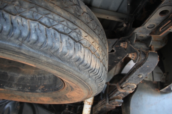 4WD ปี1999 เครื่องดี คัชชีสวย และมีรถราคาถูกๆราคาส่ง. ราคาพ่อค้า. เชิญชมรายละเอืยด.http://www.rodban.net/