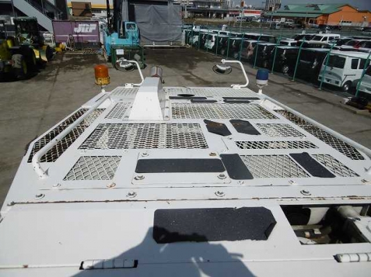 รถขูดผิวถนน KOMATSU GC380F-2 ปี1998 11986ชม. กัดกว้าง 2.07 เมตร กัดลึก 15ซม. 495 แรงม้า สนใจติดต่อมาได้เลยครับ รถขูดผิวถนน KOMATSU GC380F-2 ปี1998 11986ชม. กัดกว้าง 2.07 เมตร กัดลึก 15ซม. 495 แรงม้า สนใจติดต่อมาได้เลยครับ