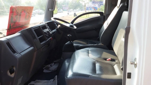 หกล้อ อีซูซุ NMR130ดั้ม รถห้างแท้ สภาพดีสวยพร้อมใช้งาน ทะเบียนพร้อมโอน