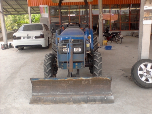ขายรถไถฟอร์ด NEWHOLLAND  รุ่นTC38R พร้อมดันหน้า +หาง5+โรตารี่่+ทะเบียนพร้อมโอน