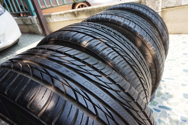 ขาย Work CR01 ขอบ15 กว้าง8 อ๊อฟ20 4/100 ยางปี13 ขาย Work CR01 ขอบ15 กว้าง8 อ๊อฟ20 4/100 ยางปี13