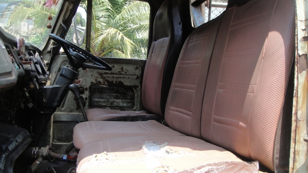 HINO KM540 ยาว5.60ม.เครื่อง110แรง เครื่องดี ยางดี คัสฃีสวย ราคาถูก HINO KM540 ยาว5.60ม.เครื่อง110แรง เครื่องดี ยางดี คัสฃีสวย ราคาถูก