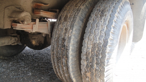 HINO KM540 ยาว5.60ม.เครื่อง110แรง เครื่องดี ยางดี คัสฃีสวย ราคาถูก HINO KM540 ยาว5.60ม.เครื่อง110แรง เครื่องดี ยางดี คัสฃีสวย ราคาถูก