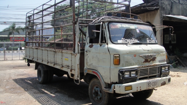 HINO KM540 ยาว5.60ม.เครื่อง110แรง เครื่องดี ยางดี คัสฃีสวย ราคาถูก HINO KM540 ยาว5.60ม.เครื่อง110แรง เครื่องดี ยางดี คัสฃีสวย ราคาถูก