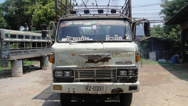 HINO KM540 ยาว5.60ม.เครื่อง110แรง เครื่องดี ยางดี คัสฃีสวย ราคาถูก HINO KM540 ยาว5.60ม.เครื่อง110แรง เครื่องดี ยางดี คัสฃีสวย ราคาถูก