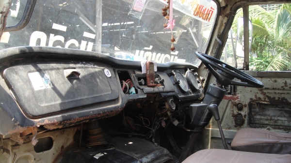 HINO KM540 ยาว5.60ม.เครื่อง110แรง เครื่องดี ยางดี คัสฃีสวย ราคาถูก HINO KM540 ยาว5.60ม.เครื่อง110แรง เครื่องดี ยางดี คัสฃีสวย ราคาถูก