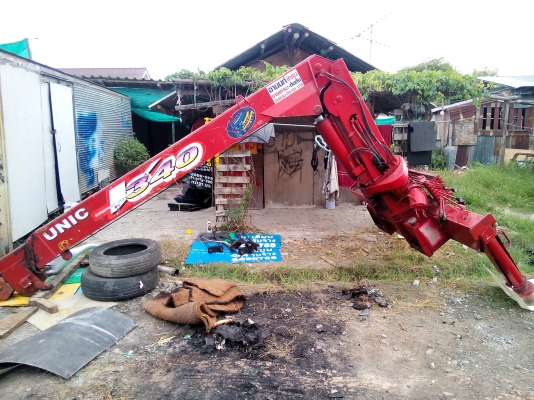 ขายด่วน เฮี๊ยบUNIC 3 ตัน 3 ปอก