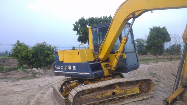 ขาย KOMATSU PC60-5 พร้อมใช้งาน