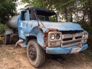 ต้องการขายรถบรรทุกน้ำ6ล้อISUZUหน้ายาว รถขับได้ ขายตามสภาพ เล่มทะเบียนพร้อมชุดโอน