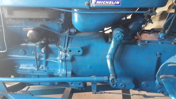 ขายรถไถ 6600 แท้เต็มคัน เครื่อง T5 สภาพดี ใช้งานได้ทุกระบบ ทำสีแล้ว มีเล่มทะเบียน