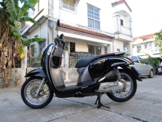 ยังไงก็ขาย New Scoopy-i ปี55 สวยๆ ราคาเบาๆ สบายกระเป๋า รถบ้านเดิมๆ เอกสารชุดโอนครบ รับประกันการโอน