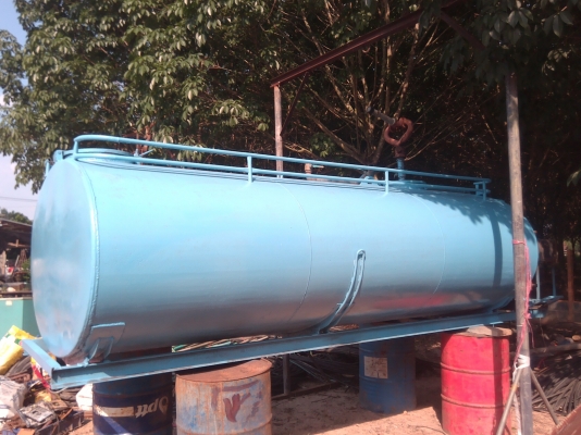 ขายแท๊งค์น้ำ.   พร้อมเครื่อง. พร้อมหัวฉีดแรงดันสูง