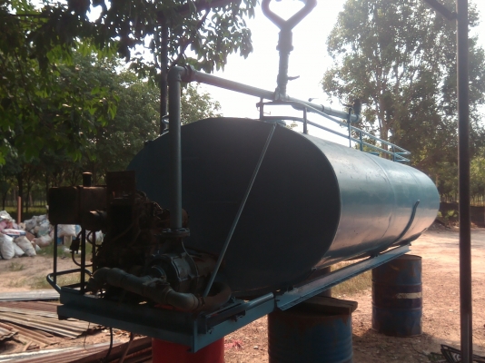 ขายแท๊งค์น้ำ.   พร้อมเครื่อง. พร้อมหัวฉีดแรงดันสูง