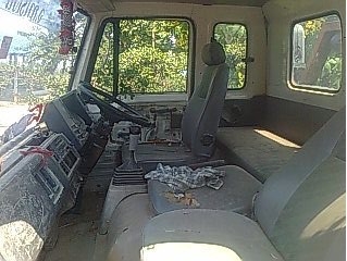 ISUZU ROCKY FXZ 210 HP 6SA1 สิบล้อ 2 เพลา เทรลเลอร์ท้ายลาดมีหางพับไฮดรอลิกส์ขึ้นรถเกี่ยวข้าวและขึ้นรถแบ็คโฮร PC 200 ได้เลยครับ เครื่องแรงดีไม่เยิ้ม หัวเก๋งไม่ผุภายในเก๋งคอนโซลครบพร้อม พวงมาลัยเพาเวอร์ ระบบเบรคทริ๊ปฟี้ครบครัน ช่วงล่างใหญ่คัชซีสวยไม่มีบวม ย