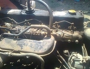 ISUZU ROCKY FXZ 210 HP 6SA1 สิบล้อ 2 เพลา เทรลเลอร์ท้ายลาดมีหางพับไฮดรอลิกส์ขึ้นรถเกี่ยวข้าวและขึ้นรถแบ็คโฮร PC 200 ได้เลยครับ เครื่องแรงดีไม่เยิ้ม หัวเก๋งไม่ผุภายในเก๋งคอนโซลครบพร้อม พวงมาลัยเพาเวอร์ ระบบเบรคทริ๊ปฟี้ครบครัน ช่วงล่างใหญ่คัชซีสวยไม่มีบวม ย