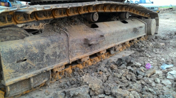 ขาย Kobelco SK200 mark V เครื่องแน่น ปั้มแห้ง แรง ไม่โหลด ช่วงล่างเต็ม พร้อมใช้งาน เอกสารเล่มทะเบียน ลดราคา 950,000