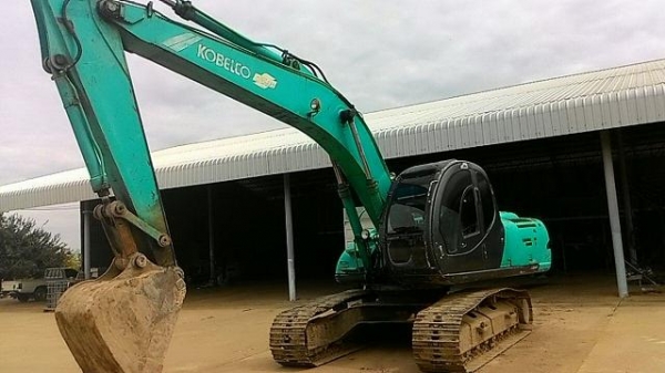 ขาย Kobelco SK200 mark V เครื่องแน่น ปั้มแห้ง แรง ไม่โหลด ช่วงล่างเต็ม พร้อมใช้งาน เอกสารเล่มทะเบียน ลดราคา 950,000