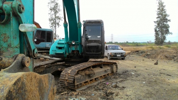 ขาย Kobelco SK200 mark V เครื่องแน่น ปั้มแห้ง แรง ไม่โหลด ช่วงล่างเต็ม พร้อมใช้งาน เอกสารเล่มทะเบียน ลดราคา 950,000