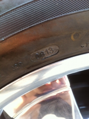 ล้อขอบ 20 โครมเมี่ยม พร้อมยางปี 12 ล้อขอบ 20 โครมเมี่ยม พร้อมยางปี 12