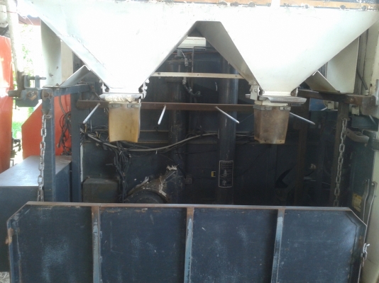 รถเกี่ยวข้าวคูโบต้าDC60