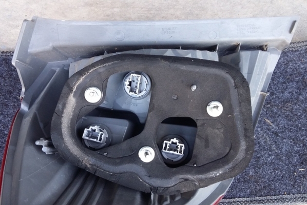 ไฟท้าย,Honda Jazz GE 2008 หนึ่งคู่ 1,000