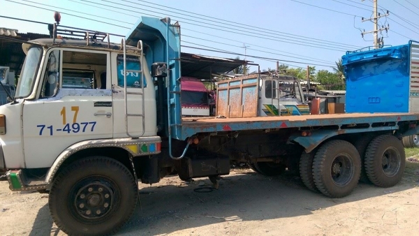 10 ล้อพื้นเรียบเพลาเดียว ขายคับ 3 คัน 1 ล้าน