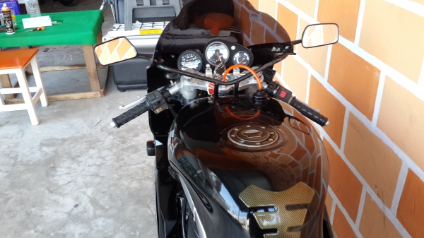 วุฒิ นนบุรี ขาย GSXR7 แฟริ่งเดิมๆสวยๆเครื่องดีทะเบียนพร้อมโอน(รถพร้อมใช้)