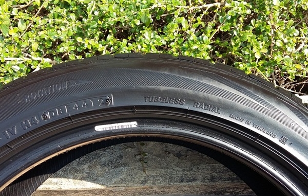 ยาง,205-50-17 Bridgestone MY02 ปลายปี12หนึ่งชุด 2,700