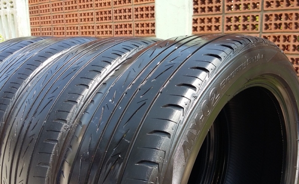ยาง,205-50-17 Bridgestone MY02 ปลายปี12หนึ่งชุด 2,700