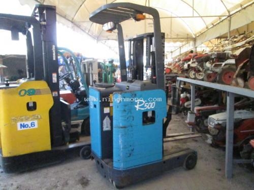 รถยกไฟฟ้ายืนขับ  TOYOTA  6FBRJ9   รหัสสินค้า : 80802535 หรือเพิ่มเติมไดที่ www.nihonmono.com