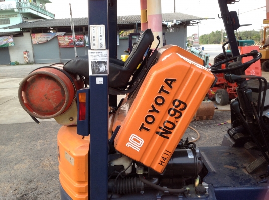 ขายรถโฟคลิฟท์TOYOTA รุ่น5 พร้อมติดแก๊ส