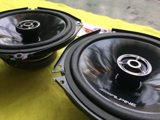 ลำโพง Alpine รุ่น STE-G170C ลำโพงแกนร่วม 2 ทาง ขนาด 6.5" ลำโพง Alpine รุ่น STE-G170C ลำโพงแกนร่วม 2 ทาง ขนาด 6.5"