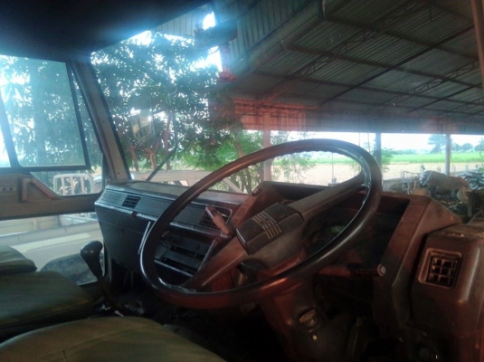 6 ล้อใหญ่ FK415H เครื่อง 6D14 พวงมาลัยเพราเวอร์ กะบะสายไอบีม กะบะยาว 6 เมตร กว้าง 3 เมตร 36 ยาง 825-16 ภายในสวย สภาพพร้อมใช้ ( หัวกำลังจะทำสีใหม่ ) 6 ล้อใหญ่ FK415H เครื่อง 6D14 พวงมาลัยเพราเวอร์ กะบะสายไอบีม กะบะยาว 6 เมตร กว้าง 3 เมตร 36 ยาง 825-16 ภายในสวย สภาพพร้อมใช้ ( หัวกำลังจะทำสีใหม่ )