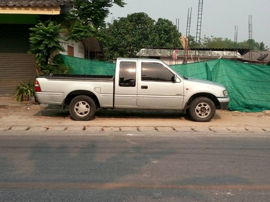 ขายถูก ISUZU  ดราก้อนอาย แค๊ป SLX  2800 cc ปี 2542