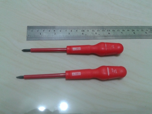 ไขควงแฉก-แบน  4"  PENGGONG ขายเป็นคู่