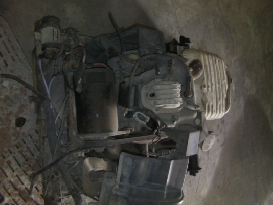 เครื่องรถ กลอฟ์ ยามาห้า พร้อมเกียร์ ขาดแค่คาบูอย่างเดียว ขายสภาพ ราคา 9,500บาท