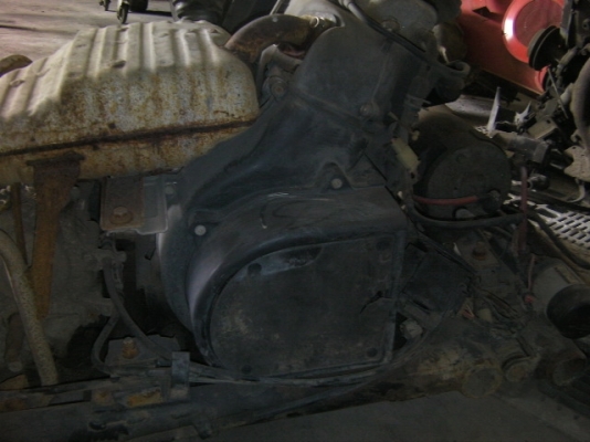 เครื่องรถ กลอฟ์ ยามาห้า พร้อมเกียร์ ขาดแค่คาบูอย่างเดียว ขายสภาพ ราคา 9,500บาท