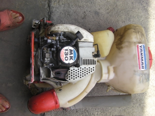 เครื่อง พ่นยา ยี่ห้อ ไดรว้า ตามสภาพเก่า ญี่ปุ่น ราคา 4,500บาท