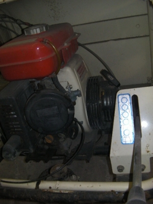 เครื่องนวดข้าว ยันม้า สภาพสวยพร้อมใช้เครื่องดี ยางแตก1เส้น ราคา พิเศษ 13,500บาท เครื่องนวดข้าว ยันม้า สภาพสวยพร้อมใช้เครื่องดี ยางแตก1เส้น ราคา พิเศษ 13,500บาท