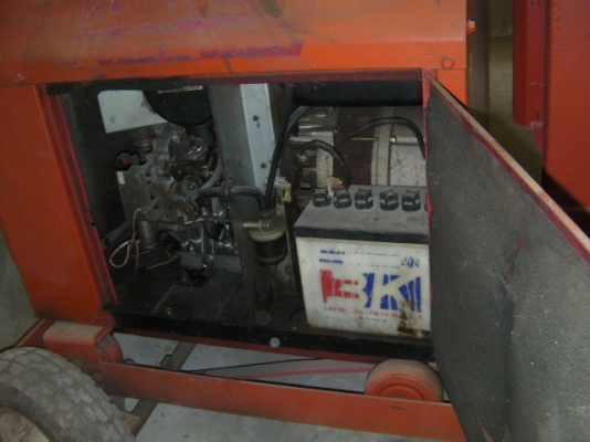 ไฟสนาม ยี่ห้อยันม่า ไฟ2ดวงสภาพพร้อมใช้ เสาสูง4เมตร เก่านอกแท้ๆ ราคา 27,000บาท