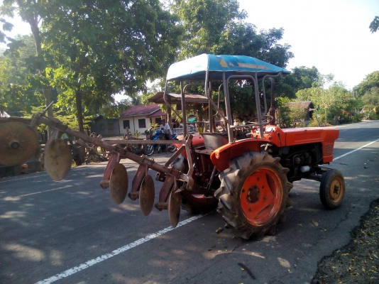 ขายรถไถ